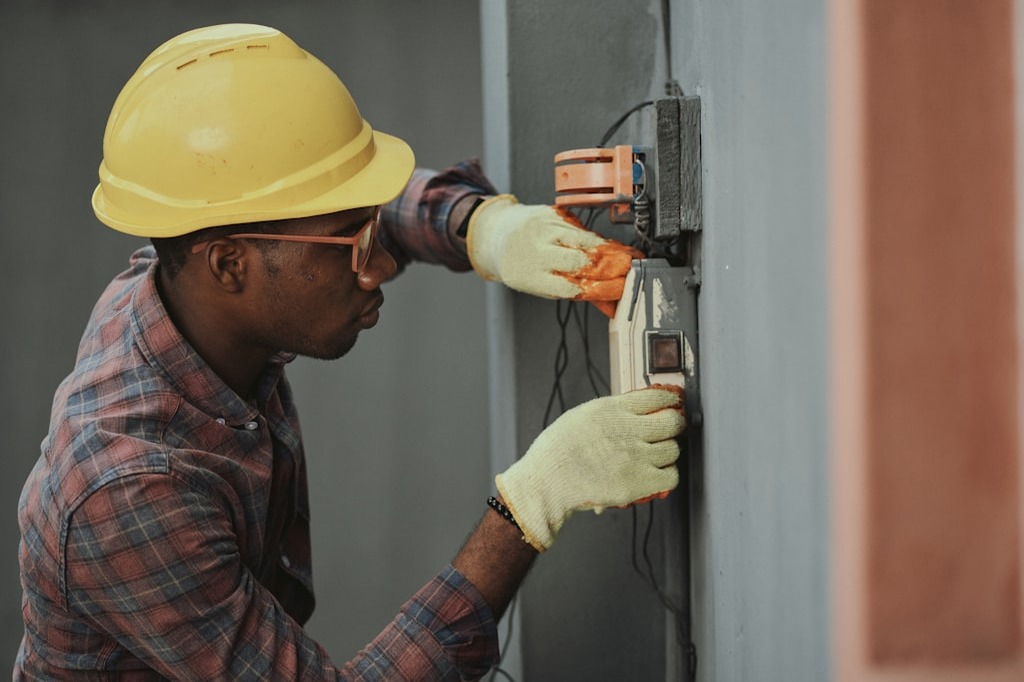 Best Handyman Plumber Electrician Services Singapore